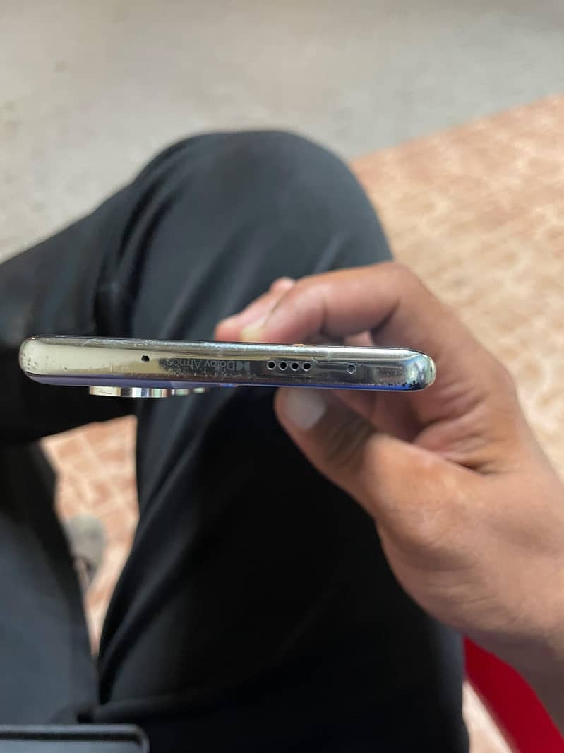 Tecno CAMON 40 Pro 4
