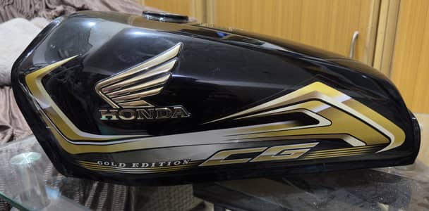 Honda CG 125 2026 Gold edition fuel tank