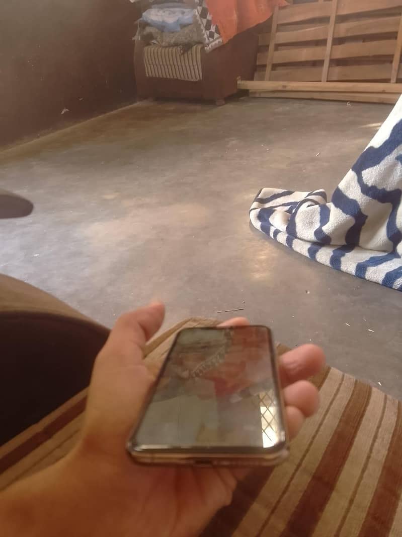 Apple iPhone 11 Pro 3