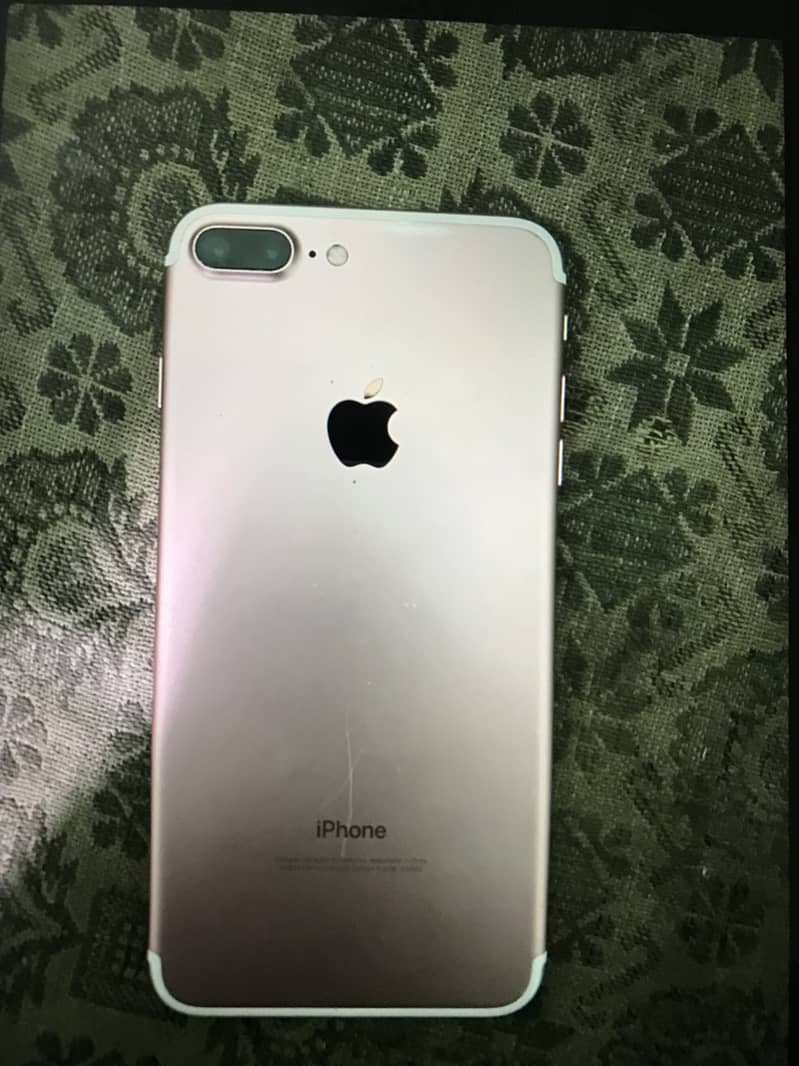 Apple iPhone 7 Plus 4