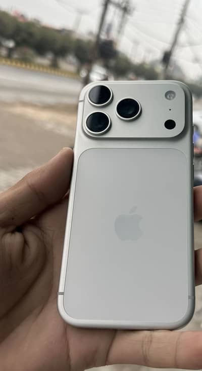 Apple iPhone 17 Pro