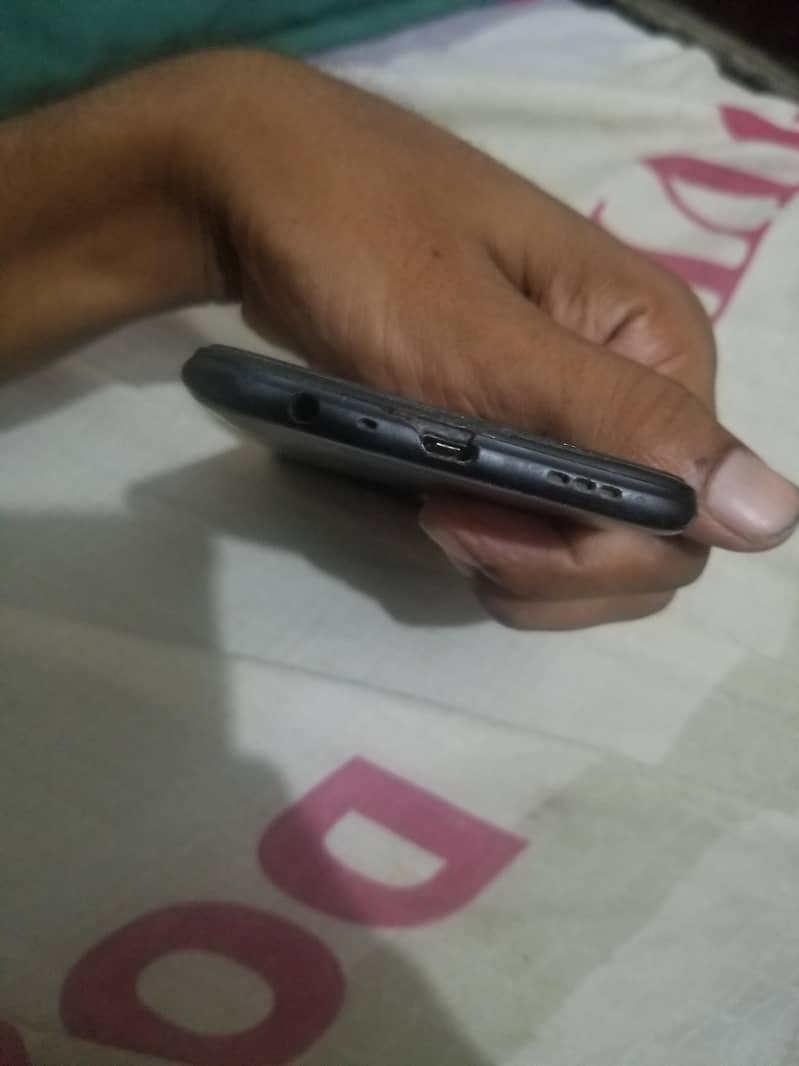 OPPO A16e 0