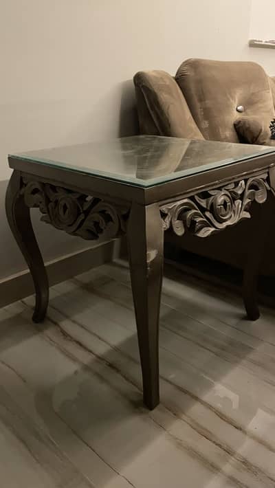 Center table with side tables