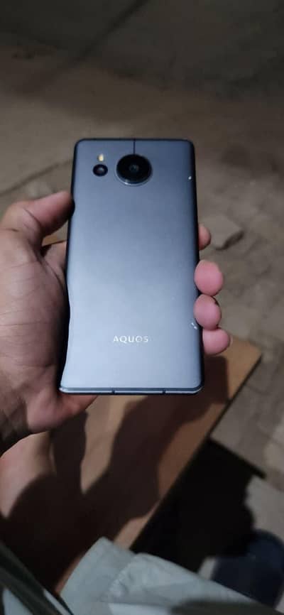 Sharp Aquos Sense7 plus