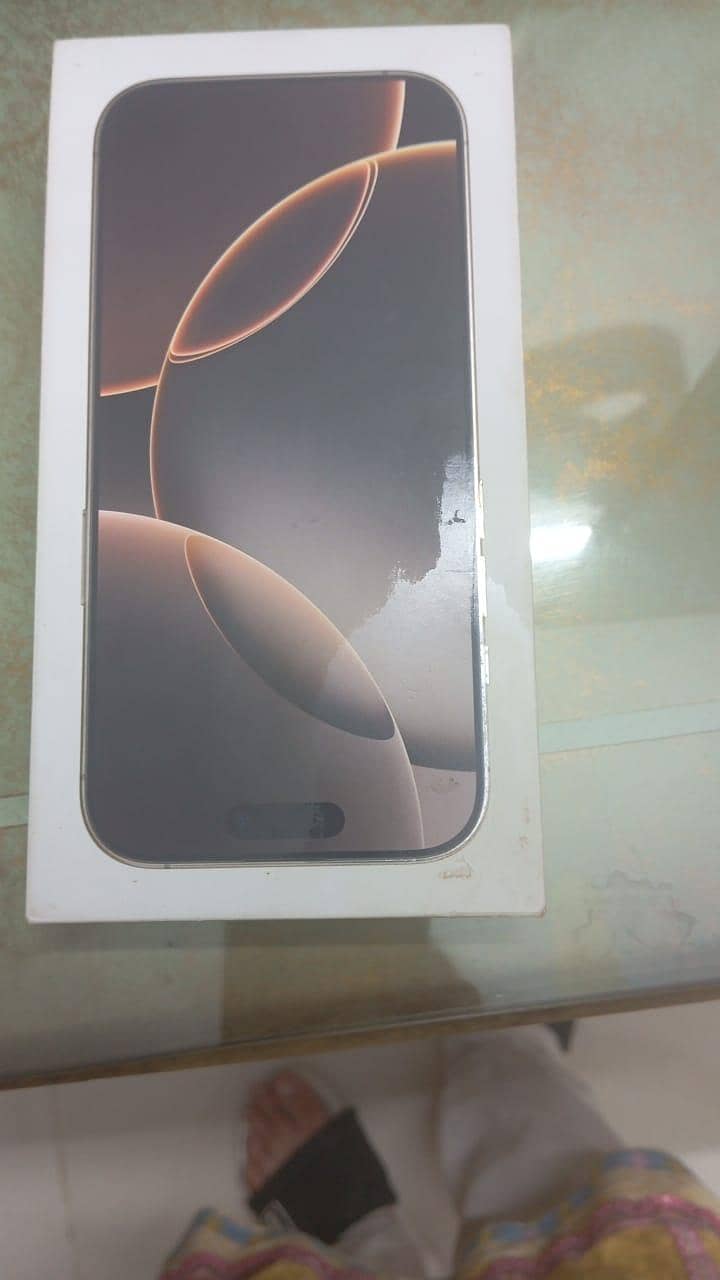 Apple iPhone 16 Pro 1