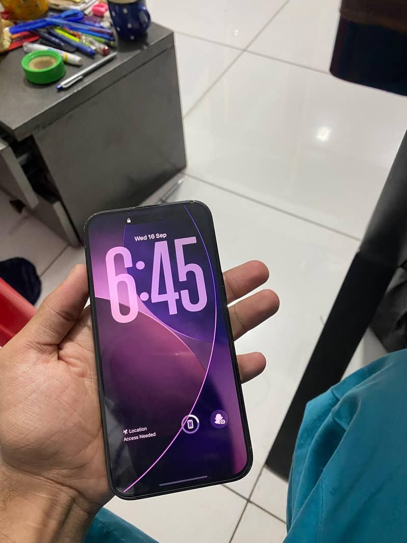 Apple iPhone 14 Pro Max 1
