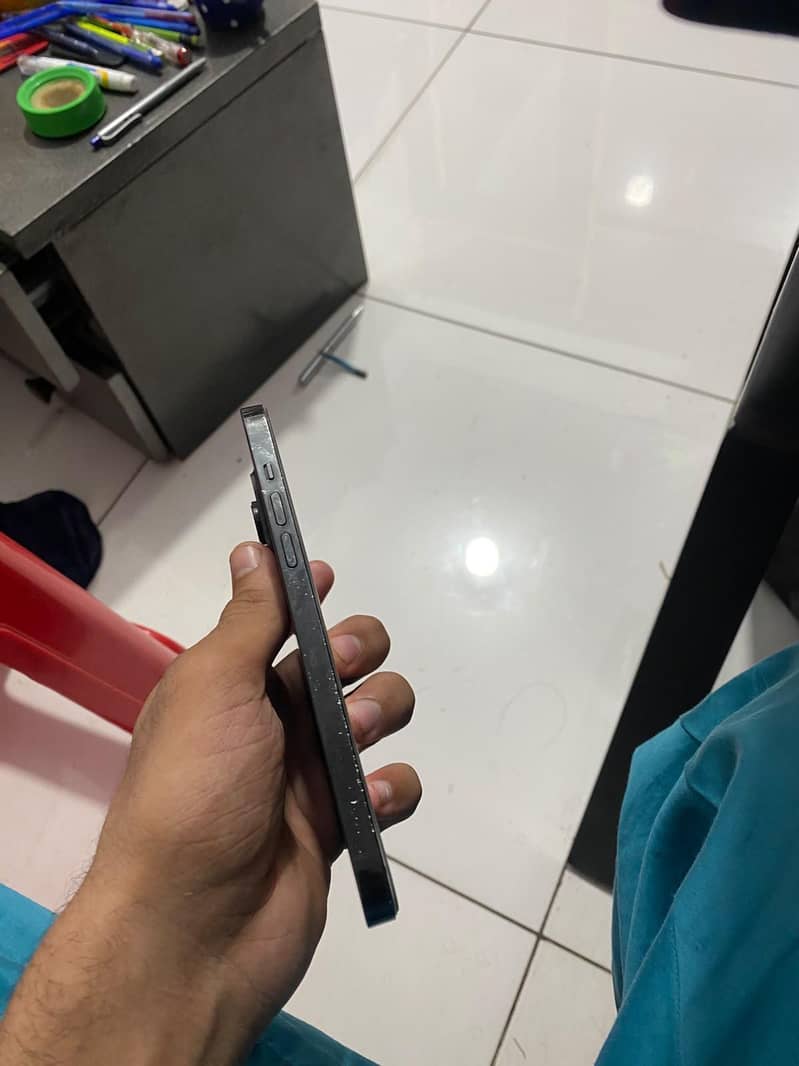 Apple iPhone 14 Pro Max 5