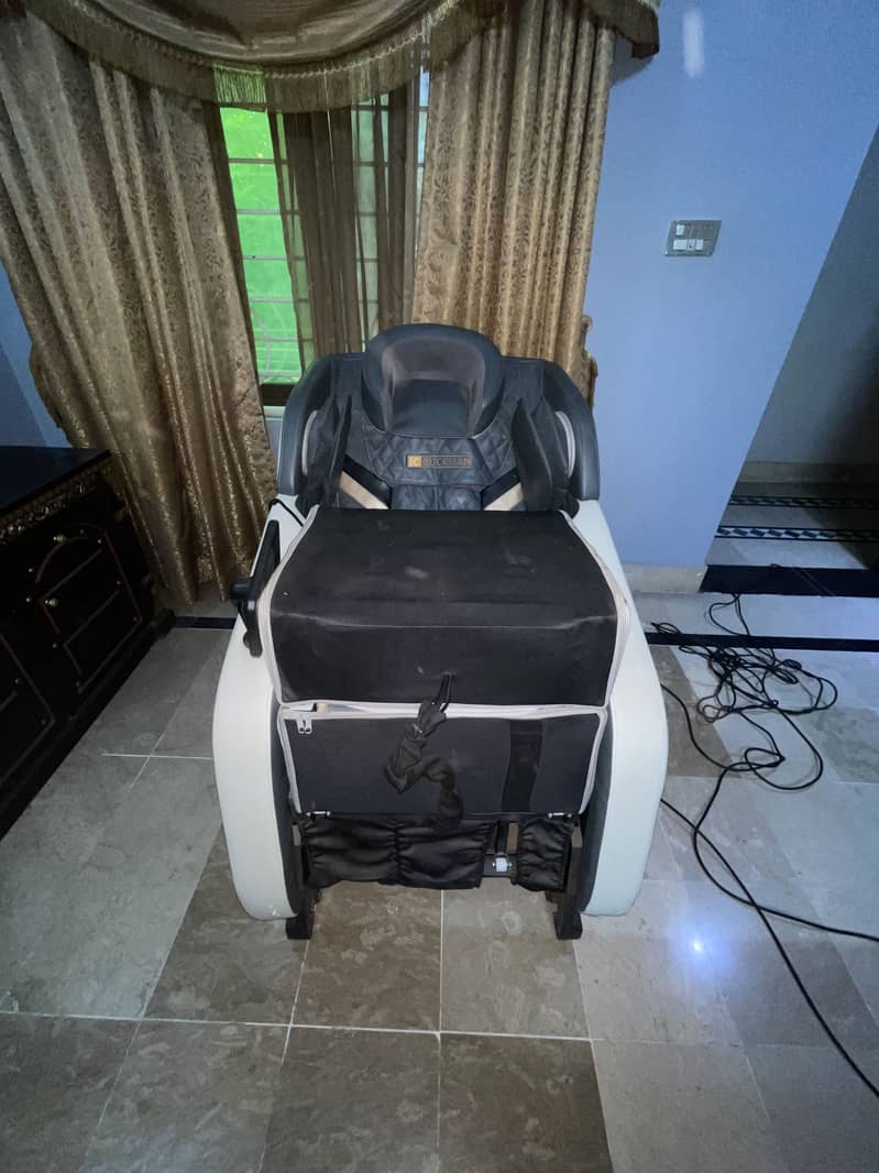 Message chair 0