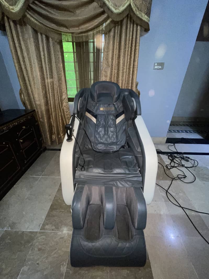 Message chair 3