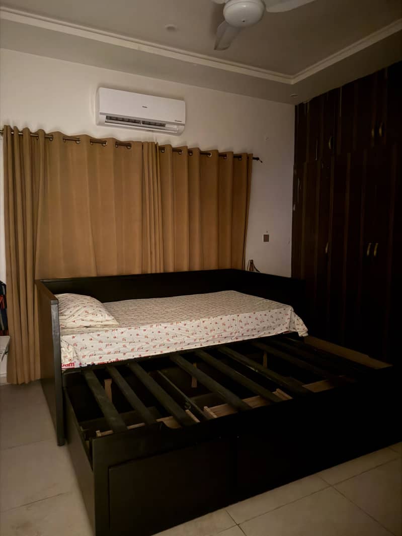 Easy opening double bed 1