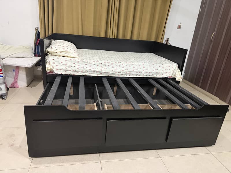 Easy opening double bed 6