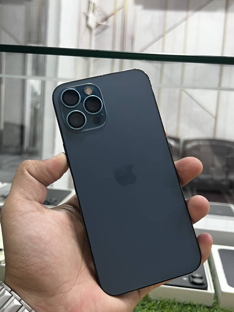 Apple iPhone 12 Pro Max 1