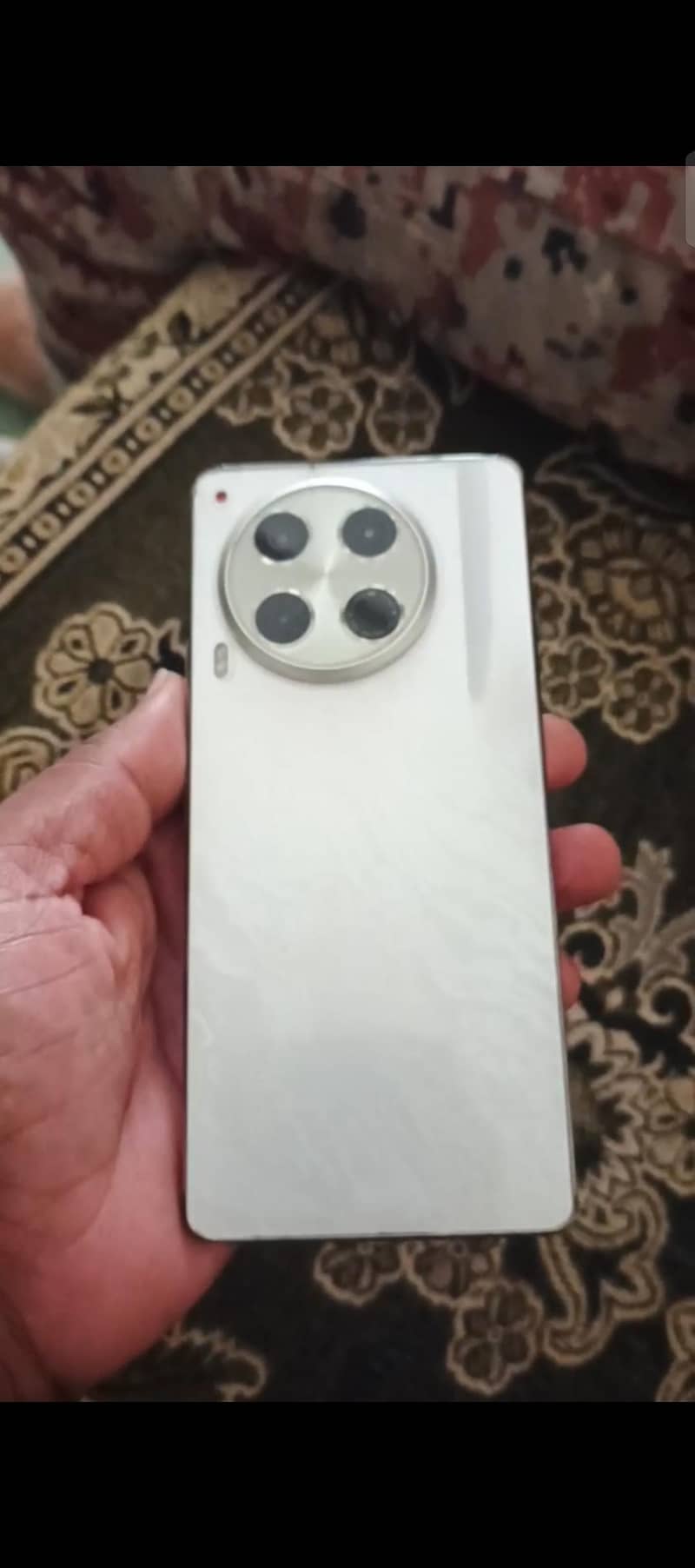 Tecno CAMON 30 4