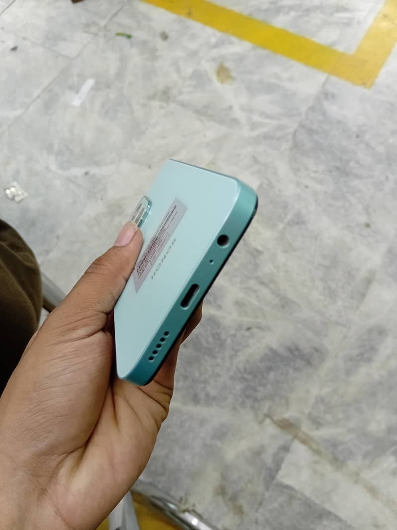 Honor x6c 1