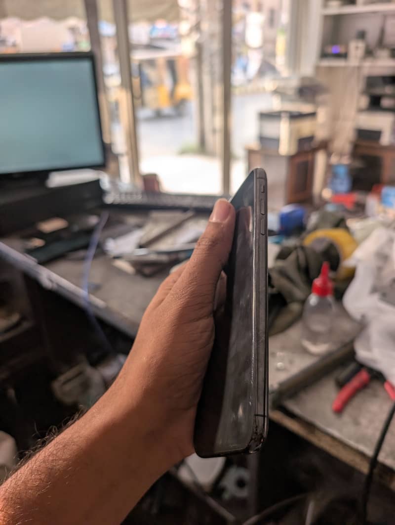 Apple iPhone XS Max 2