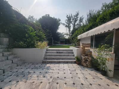 FURNISHED 3 BED UPPER PORTION FOR RENT G 11/2