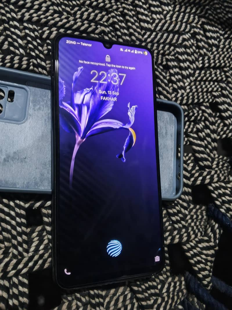 vivo v21e 1