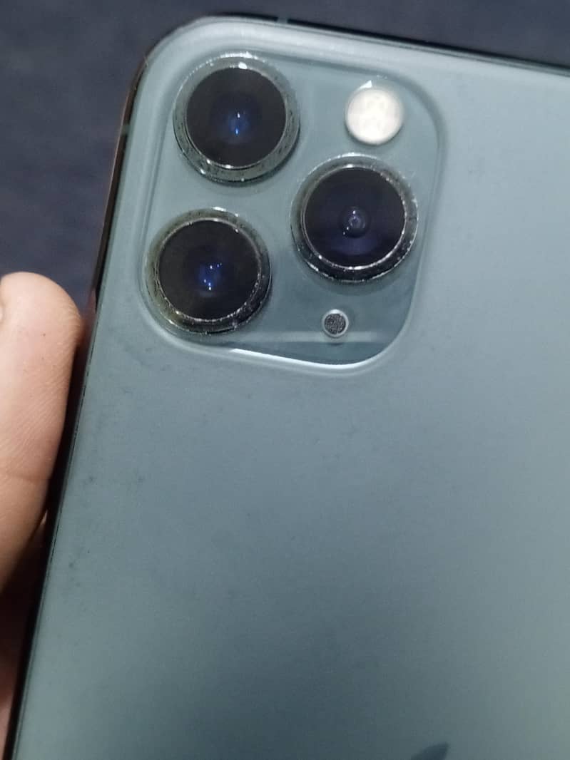 Apple iPhone 11 Pro Max 1
