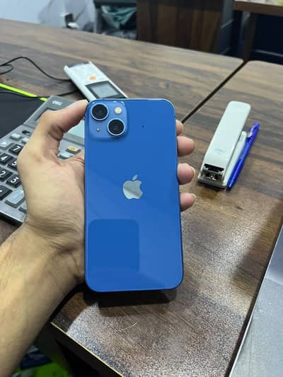 Apple iPhone 13