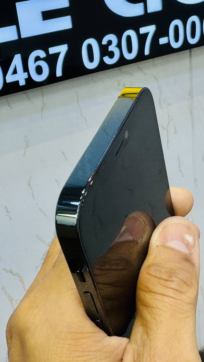 Apple iPhone 12 Pro 8