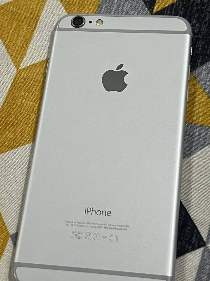 Apple iPhone 6 Plus 2