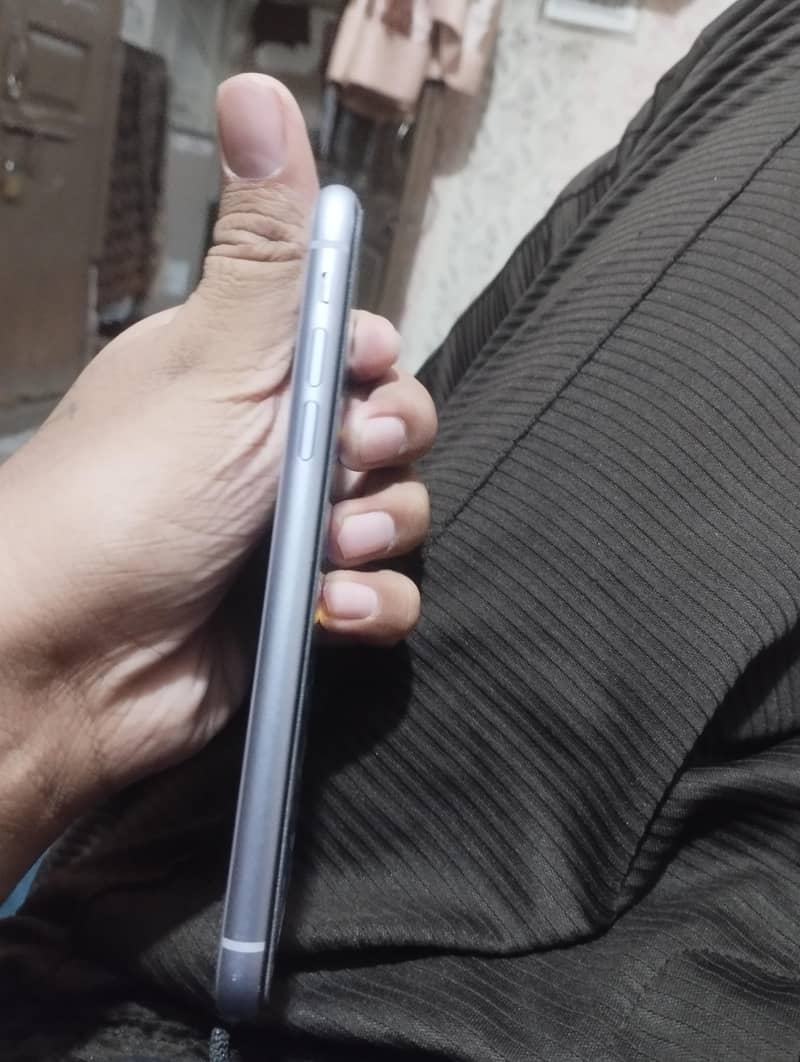 Apple iPhone 11 1
