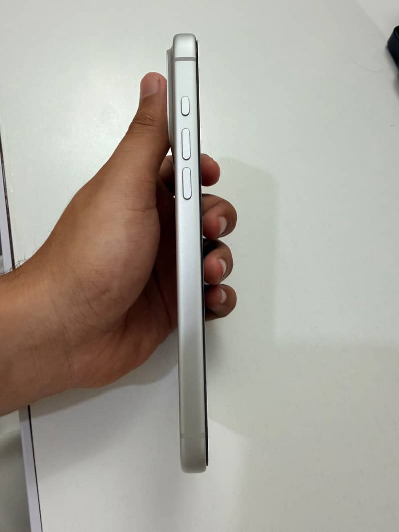 Apple iPhone 17 Pro Max 1