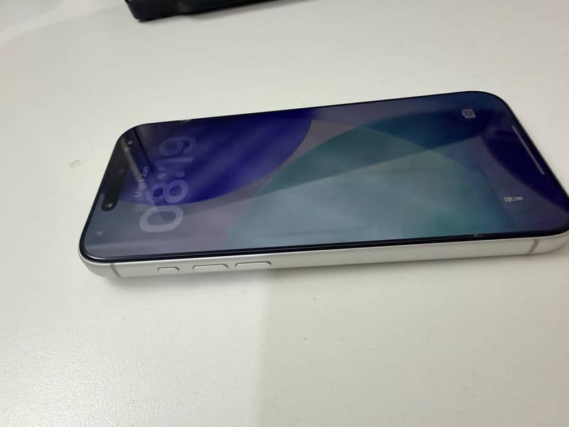 Apple iPhone 17 Pro Max 6