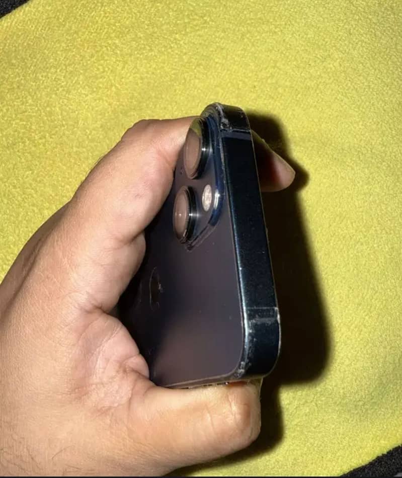 Apple iPhone 13 mini 0