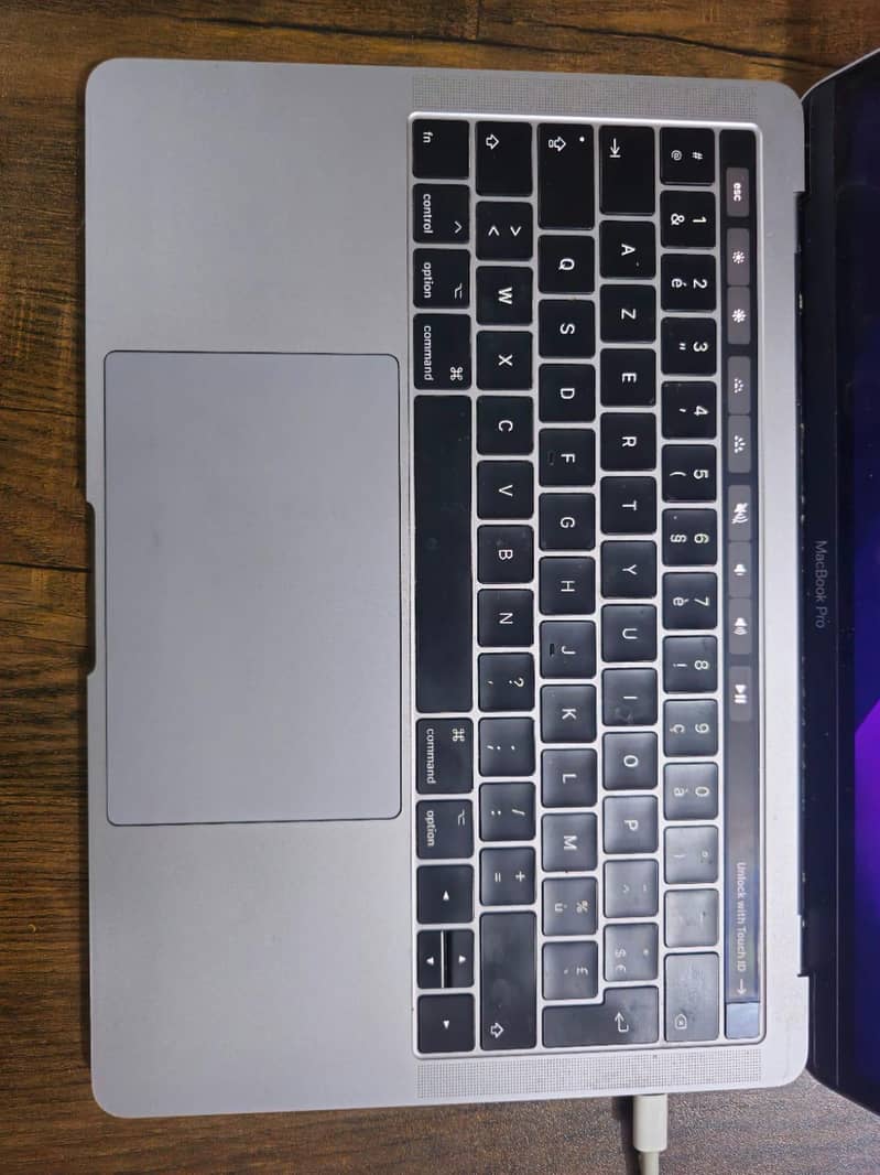 macbook pro 2017 1