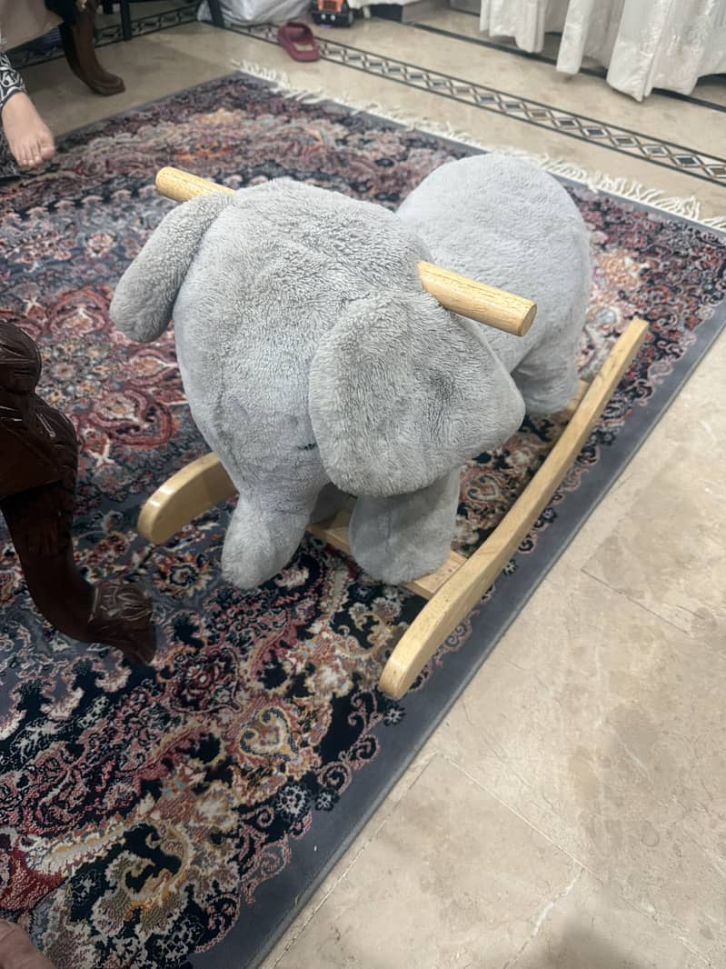 Elephant swing 0