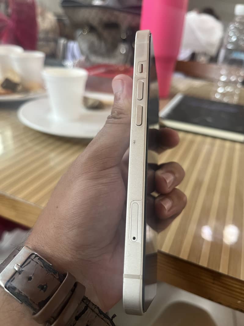Apple iPhone 13 1