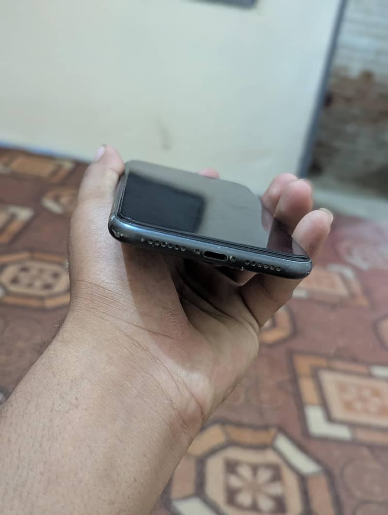 Apple iPhone 11 2
