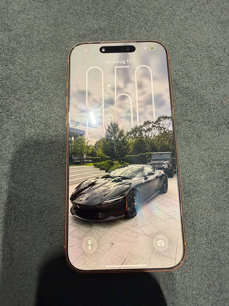 Apple iPhone 17 Pro Max 4