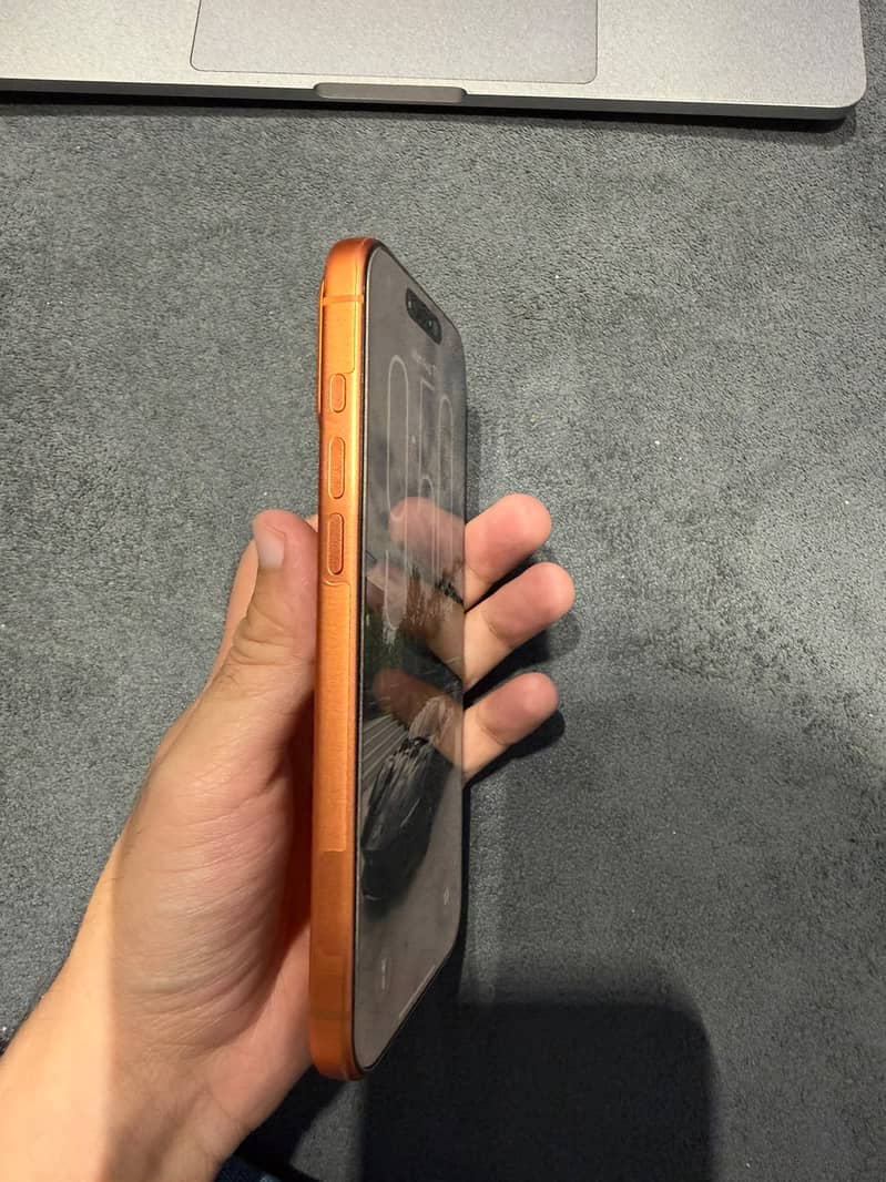 Apple iPhone 17 Pro Max 7