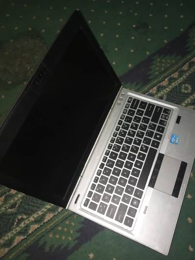 Hp core i5, 3rd generation 10 out 10 conduction leptop
