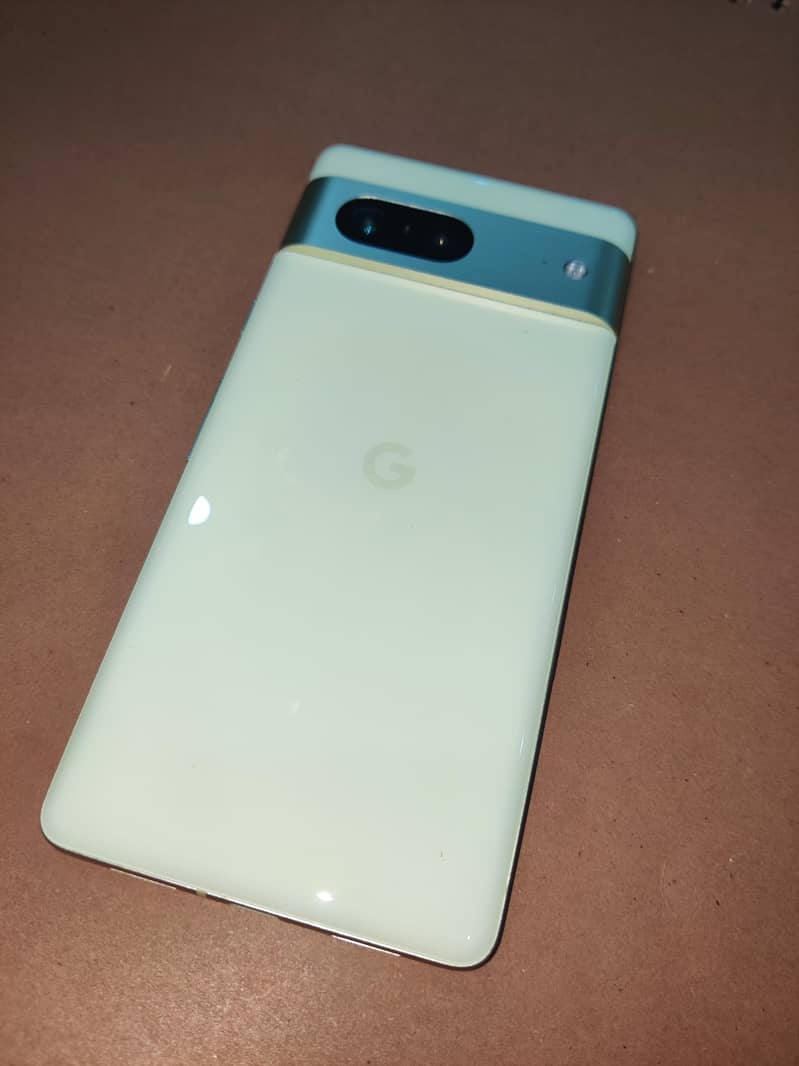 Google Pixel 7 3