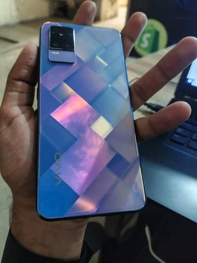 Vivo V21e