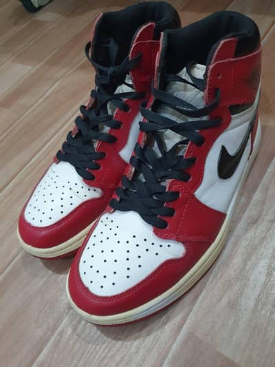 Nike Air Jordan 1 Retro High OG "Chicago".