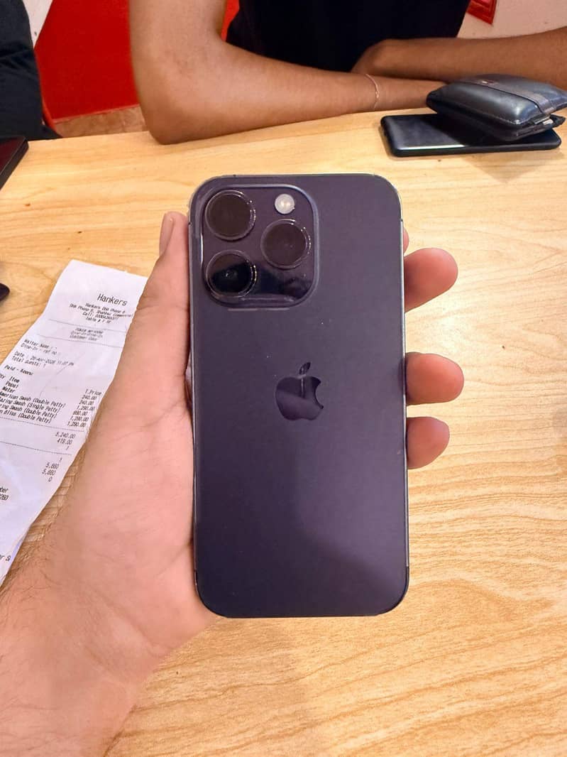 Apple iPhone 14 Pro 0
