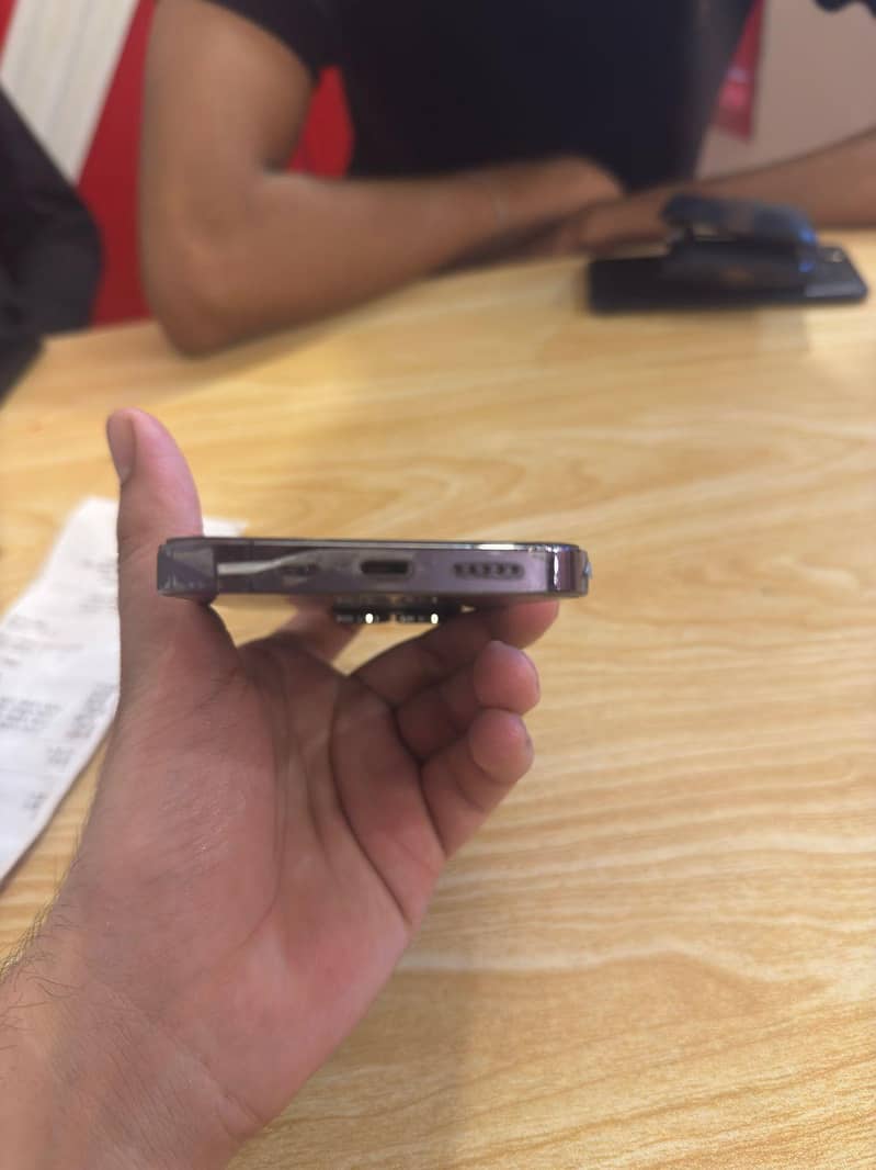 Apple iPhone 14 Pro 3