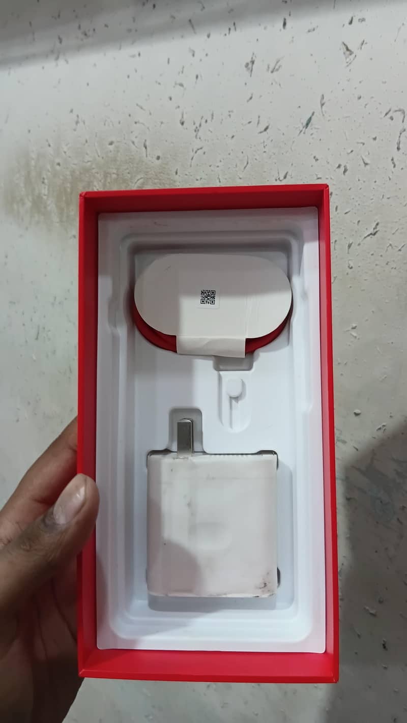 One Plus Ace 5 Pro 3