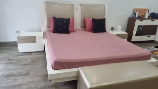 King size Bed+ side tables +setti+Brand new 6" mattress + wall mirror