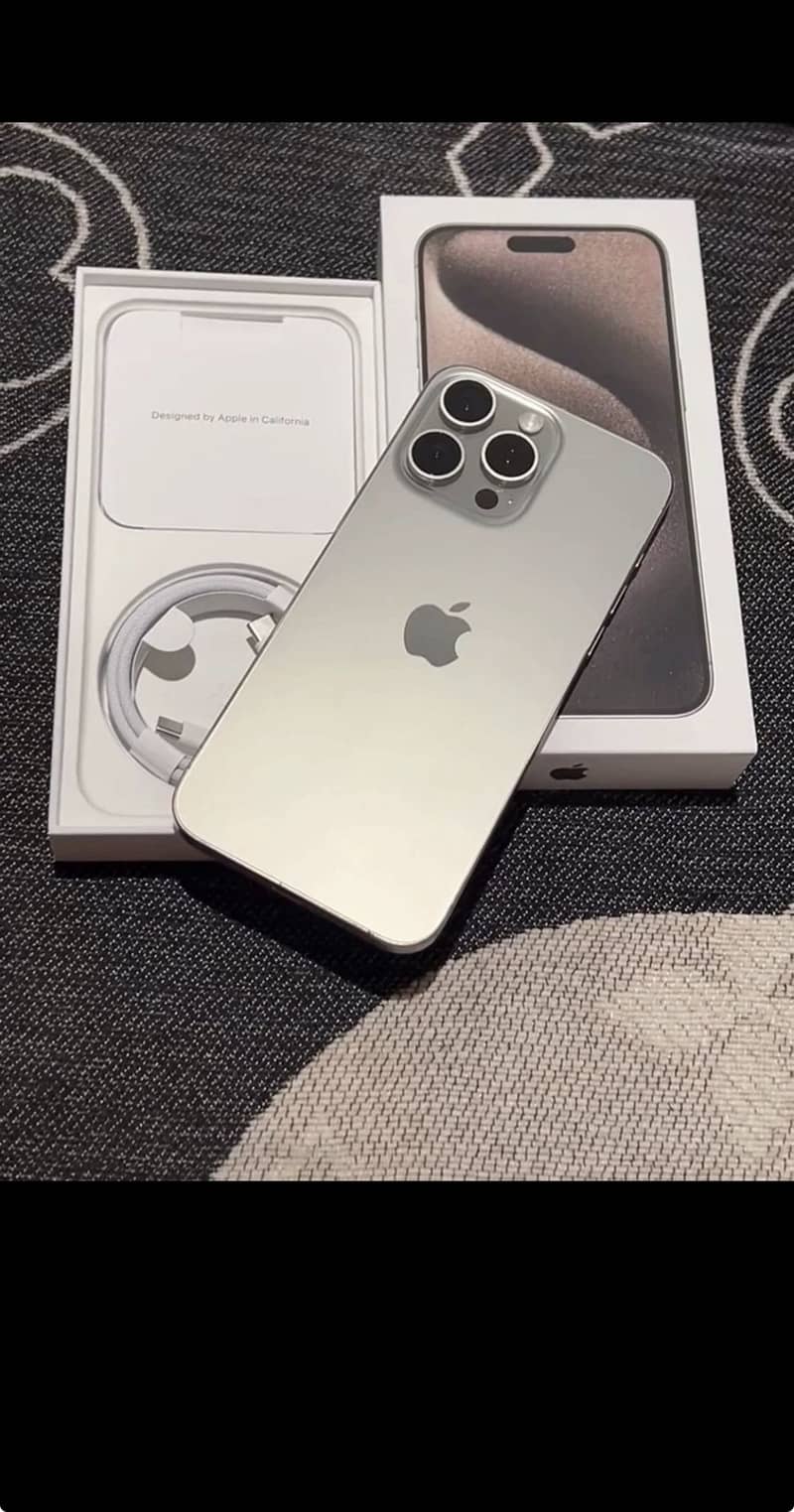 Apple iPhone 15 Pro Max 0