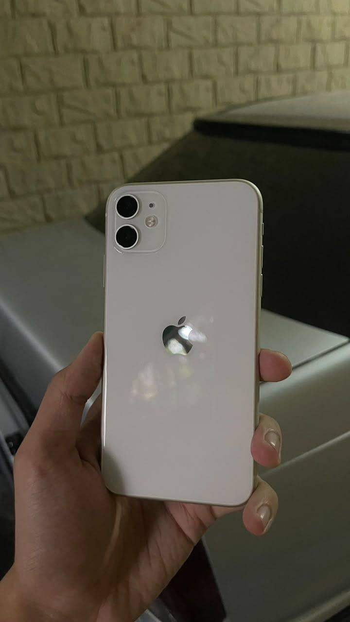 Apple iPhone 11 0