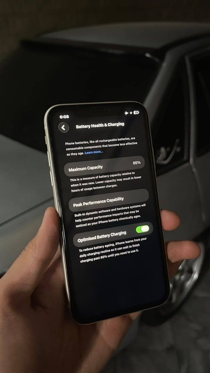 Apple iPhone 11 3
