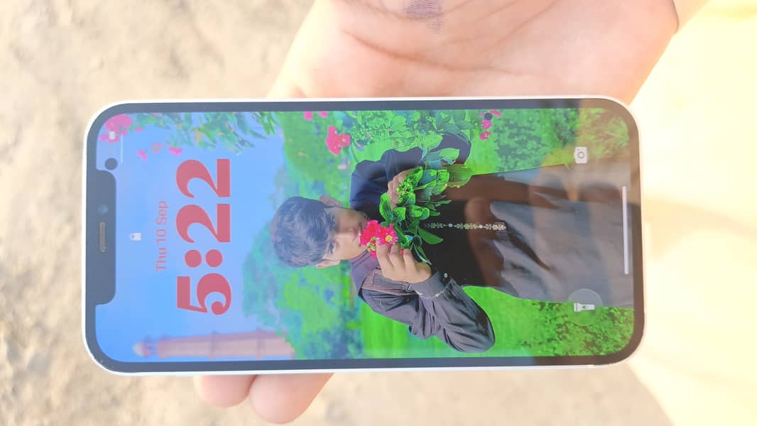 Apple iPhone 12 10