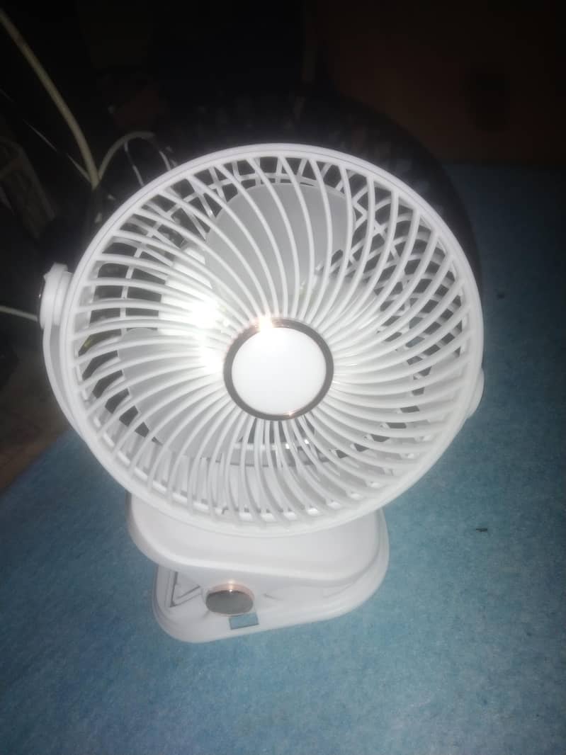 fan charge 5