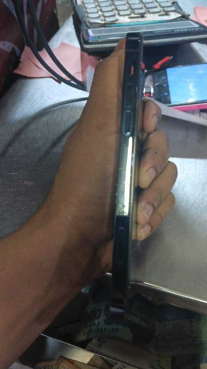 Apple iPhone 12 Pro 0