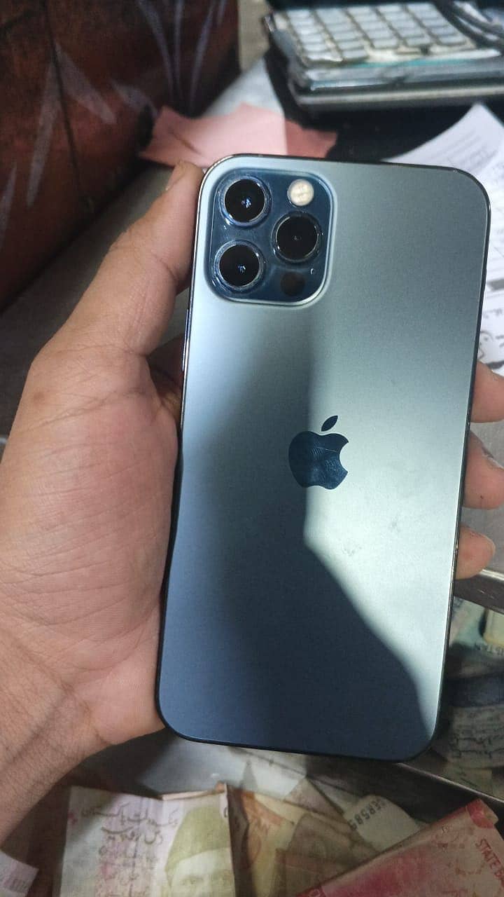 Apple iPhone 12 Pro 1